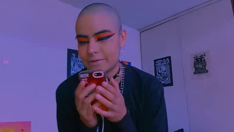 Alex online show from February 4, 7:07 pm