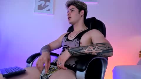 Alex  online show from April 22, 8:16 pm