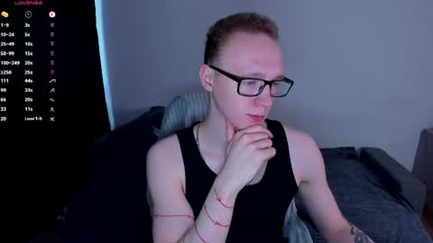 alex_silent online show from April 7, 12:40 pm