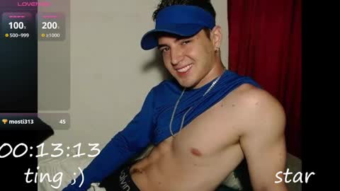 Snapshot of alex_smith0 chatting on March 10, 2:50 am     online show from March 10, 2:50 am