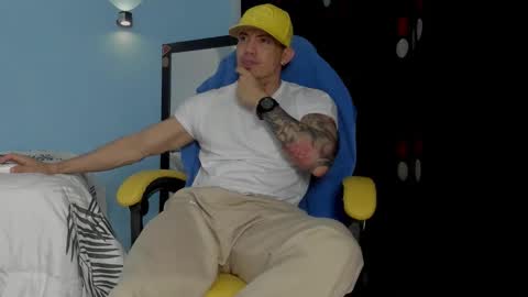 alex_sthorm online show from November 14, 4:03 am