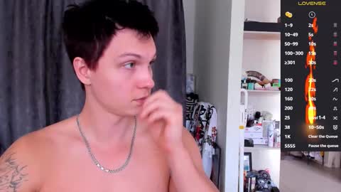Snapshot of alex_wandhot chatting on September 12, 8:16 am Alex WandHot online show from September 12, 8:16 am