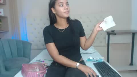 alexa__11 online show from July 9, 12:53 pm
