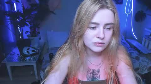 Snapshot of alexa_pirs chatting on October 14, 12:35 am alexa_pirs online show from October 14, 12:35 am