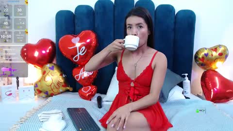 Snapshot of alexa_starckk chatting on February 15, 9:15 pm Aleza Starck online show from February 15, 9:15 pm