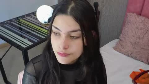 Alexa Thaylor online show from April 22, 6:37 pm