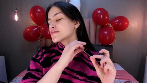 Alexa Thaylor online show from February 27, 2:43 pm