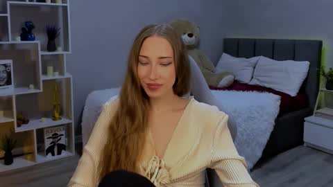 AlexaHarmon online show from November 26, 6:43 am