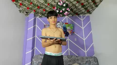 Snapshot of alexandluke1 chatting on February 26, 11:09 pm chicos hot online show from February 26, 11:09 pm