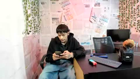 chicos hot online show from July 18, 2:19 pm