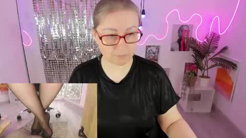 Alexandra online show from April 24, 1:46 pm