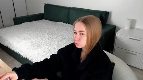 Alex online show from January 13, 4:09 am