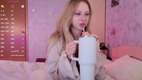 alexbellis online show from April 21, 2:04 am