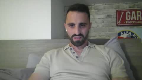 alexhot132 online show from May 8, 8:58 pm