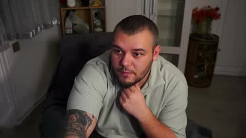 Alex online show from February 9, 8:13 pm