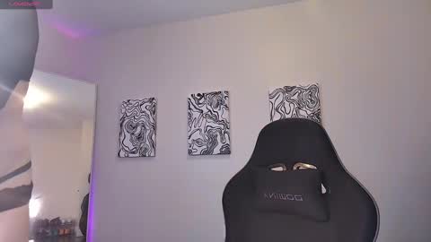 Alexis Jordan  online show from December 4, 1:52 am