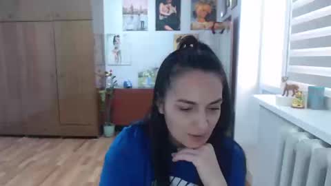 AlexisMillers online show from September 23, 8:41 am