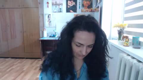 AlexisMillers online show from April 5, 9:28 am