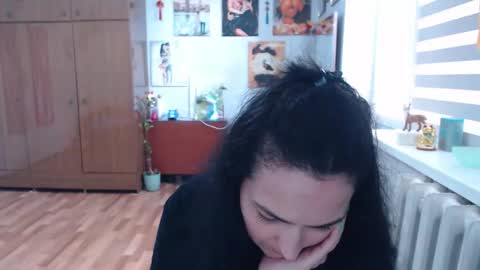 AlexisMillers online show from May 25, 12:55 pm