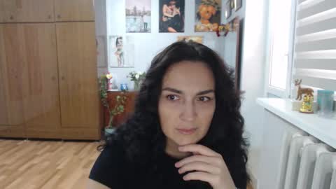 AlexisMillers online show from November 8, 10:40 am