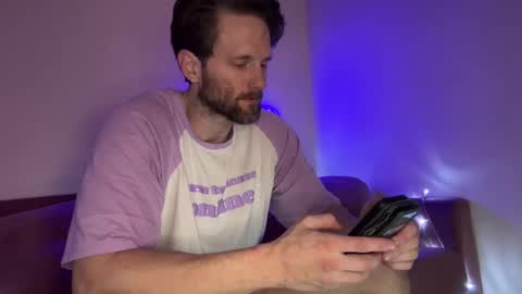 Alex Mann online show from December 16, 4:08 am