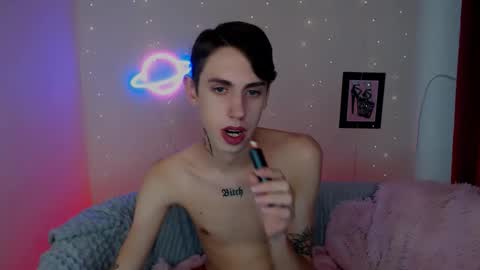 alexnaughty14 online show from December 22, 10:44 am
