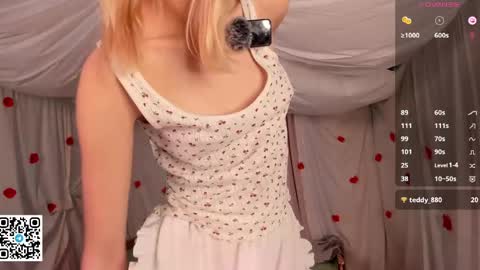 Alexstormy online show from April 24, 2:46 am