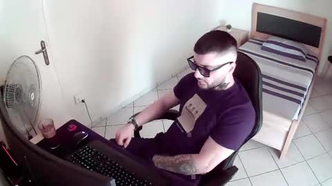 alexthepro00 online show from June 27, 3:51 pm