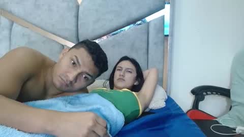 alex y luisa online show from April 19, 6:10 pm