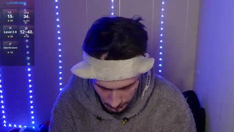 alexwolfmoto online show from February 9, 12:14 am