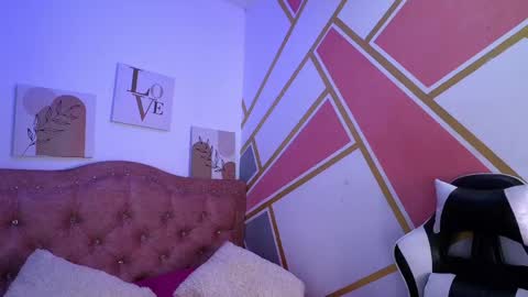 Alexxa online show from May 27, 11:07 am