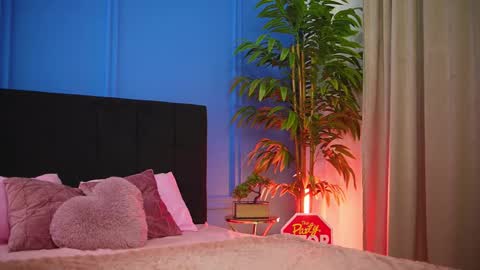 Alexxis Rae online show from November 4, 6:04 am