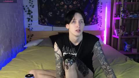 Alex online show from February 4, 1:09 am