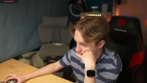 Alexycutie online show from February 15, 4:39 pm