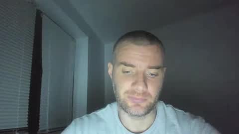 alfiesolomons87 online show from December 20, 8:01 pm