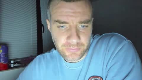 alfiesolomons87 online show from January 15, 8:58 pm