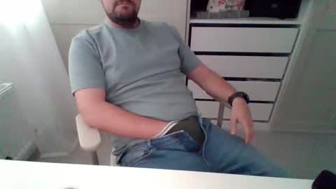 Snapshot of alfo267 chatting on September 23, 3:50 pm WorkFromHomeFun online show from September 23, 3:50 pm