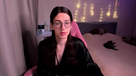 Alfreda online show from September 10, 10:16 am