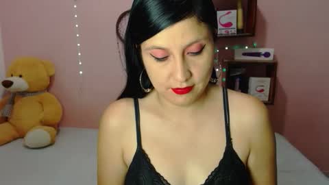 alixia online show from December 13, 11:00 pm