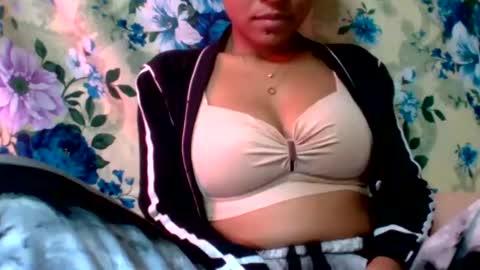 alia411613 online show from July 3, 10:53 am