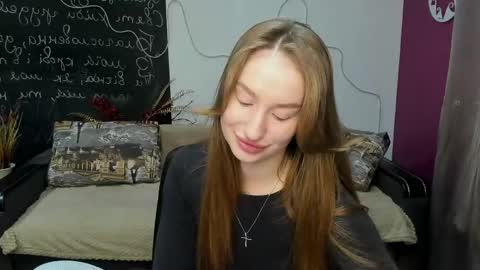 Alica online show from April 22, 6:04 pm