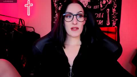 Miss Alice online show from May 31, 3:05 am