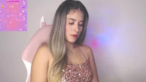 alice_cespedes online show from April 28, 10:25 pm