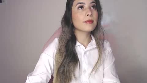 Snapshot of alice_cespedes chatting on October 16, 10:19 pm alice_cespedes online show from October 16, 10:19 pm