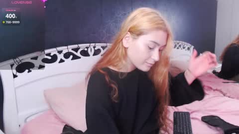 Alis online show from October 31, 4:18 pm