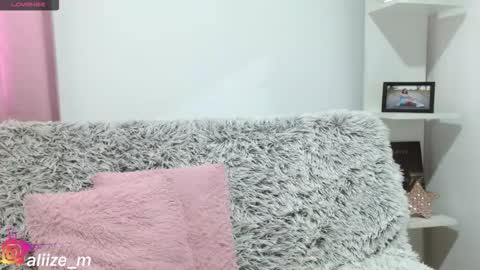 alice online show from October 7, 6:15 pm