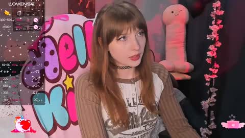 Snapshot of alice_langley chatting on December 3, 11:18 am Alice 3 online show from December 3, 11:18 am