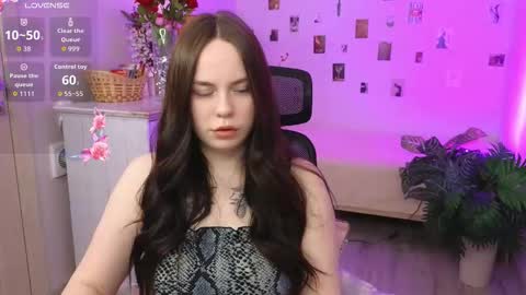 Alice online show from February 3, 7:07 pm