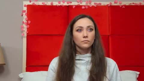 Snapshot of alice_munro chatting on February 21, 4:59 pm AliceMunro online show from February 21, 4:59 pm