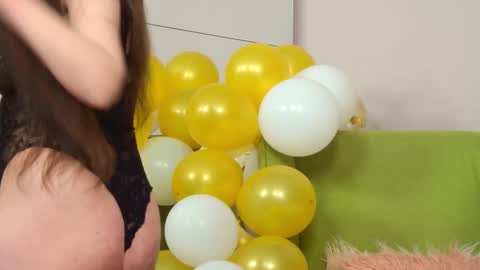 Snapshot of alice_munro chatting on February 18, 4:58 pm AliceMunro online show from February 18, 4:58 pm